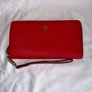 Tory Burch wallet red